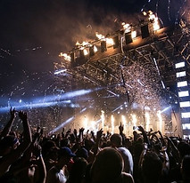 audience-celebration-concert-1190297_edi