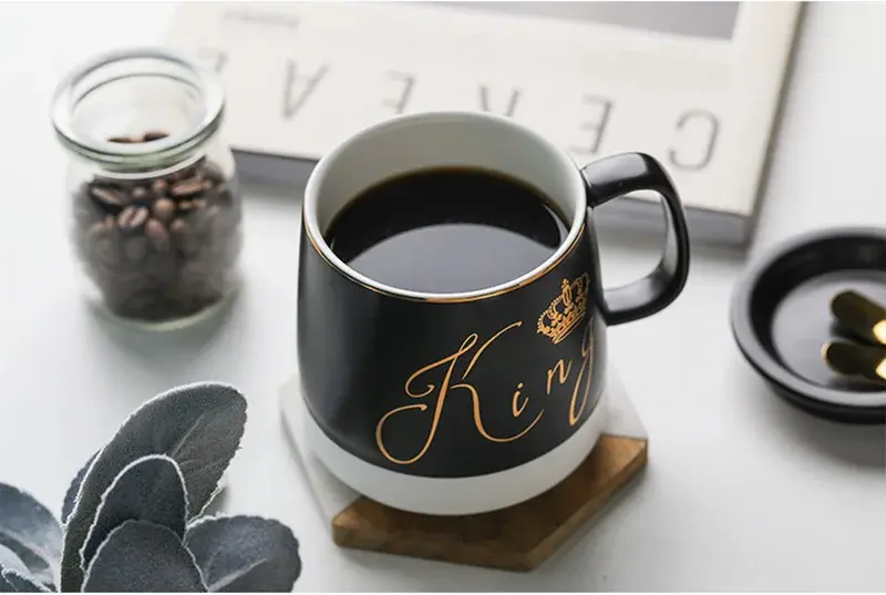 Thumbnail: Outline in Gold Ceramic Mug With Lid Spoon, Cup Kitten Coffee