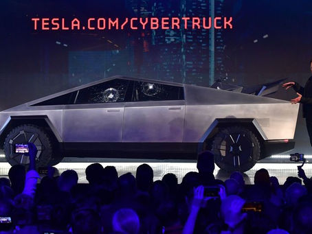 Elon Musk présente le «cybertruck» 100% électrique de Tesla