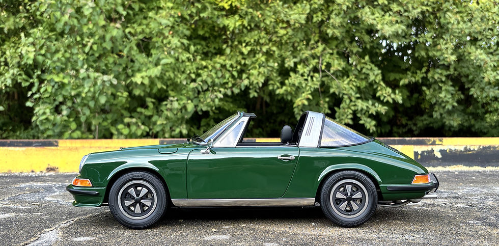 Porsche 911 Targa oelklappe 1972 irischgrün 1zu8