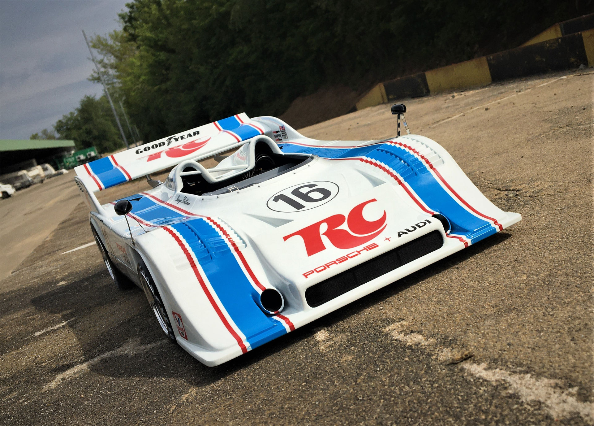Porsche 917-10 Can Am RC Cola Modellauto 1:8 von Karsten Schmidt Tauberbischofsheim
