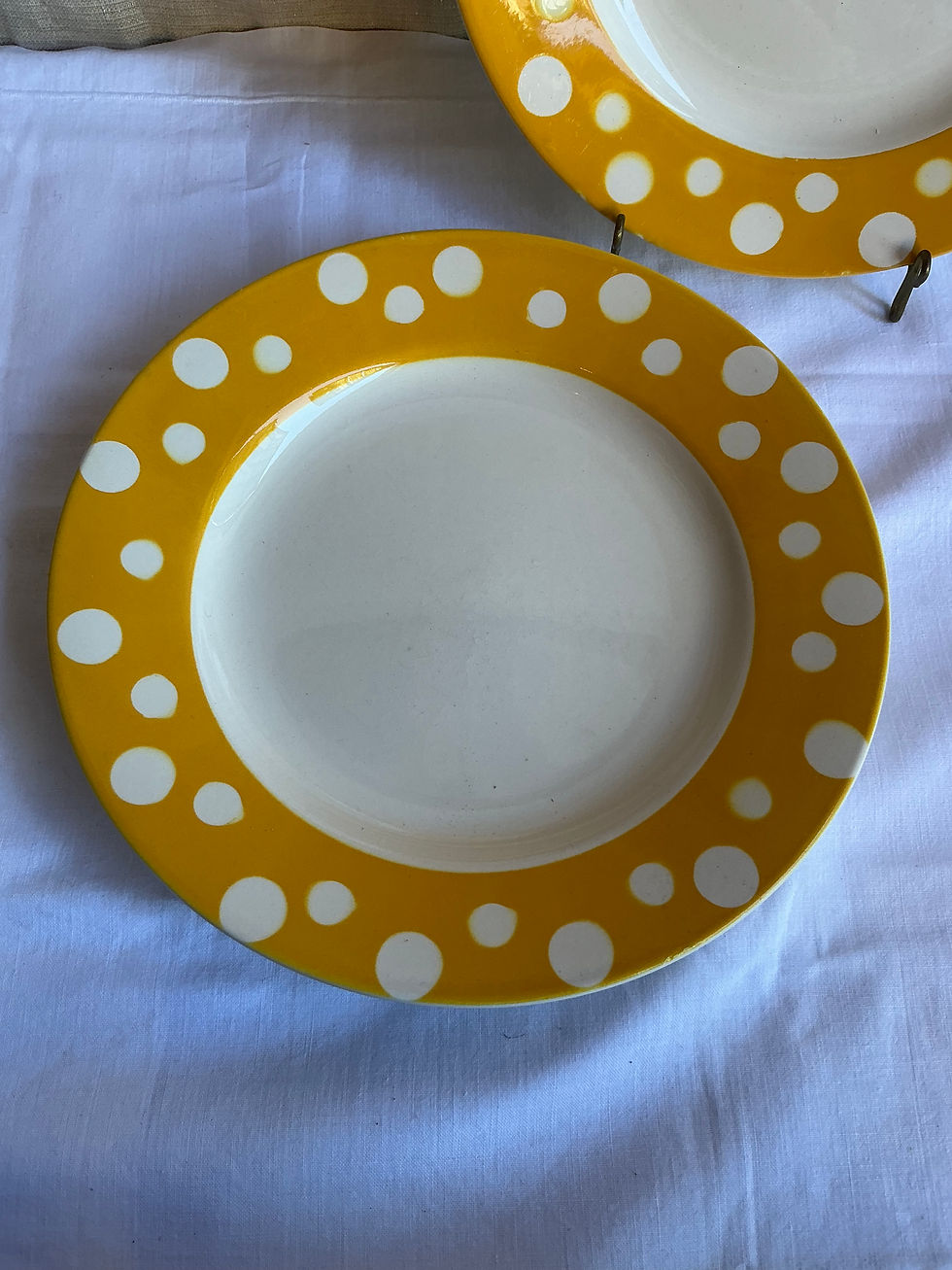 Miniature : Assiettes pois jaunes