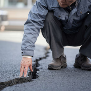駐車場のひび割れ補修工事は必要？八戸市で安全性と資産価値を守る方法