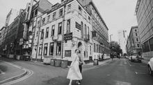 Manchester Micro wedding at Manchester Art Gallery