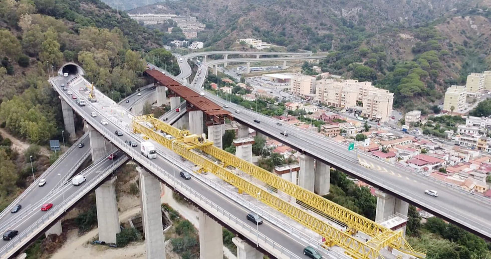 Oltre 21 milioni e 20,5 km di lavori: maxi intervento in arrivo sulla tangenziale di Messina.
Maxi appalto da oltre 21,7 milioni per la tangenziale di Messina: lavori su 20,5 km, nuovo asfalto, viadotti e giunti. Offerte entro il 30 ottobre.