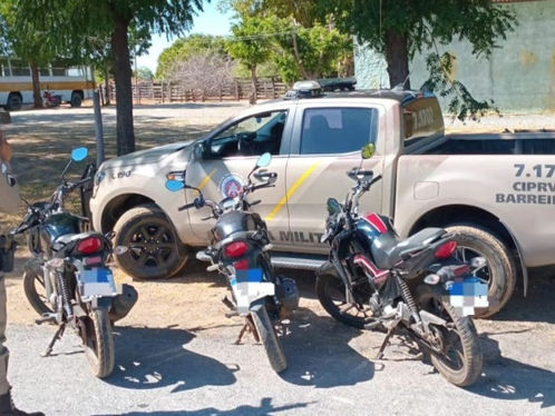 2º Pelotão daCIPRv/Barreiras recupera veículos com restrição de furto em Santa Maria da Vitória