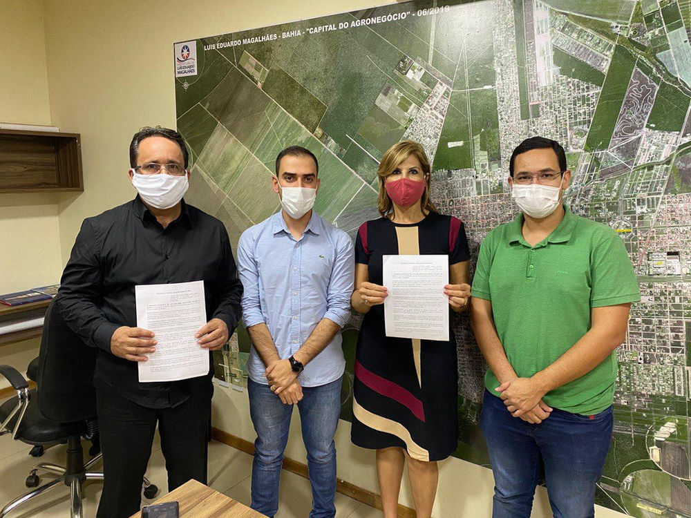 Luís Eduardo Magalhães prefeito estende toque de recolher para às 22 horas Luís Eduardo Magalhães prefeito estende toque de recolher para às 22 horas