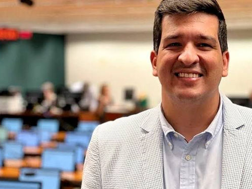 Danilo Henrique se filia ao MDB e anuncia pré-candidatura a Deputado Federal