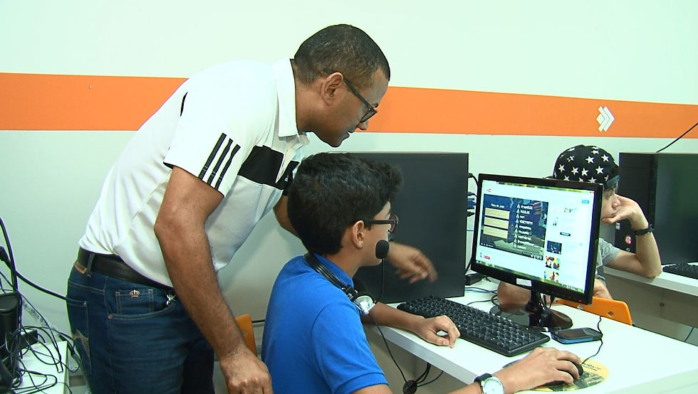 O pai dele Leonardo Ferraz, incentiva o filho