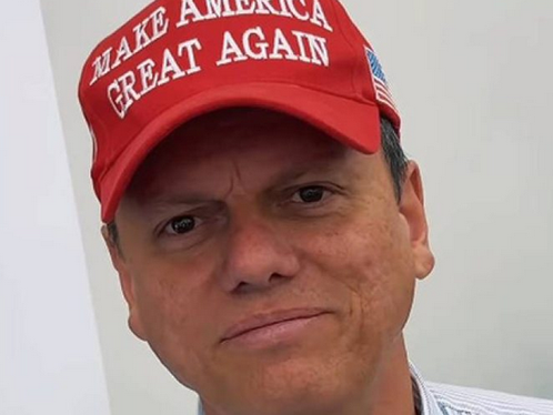Moraes autoriza visita de Tarcísio a Bolsonaro em prisão domiciliar