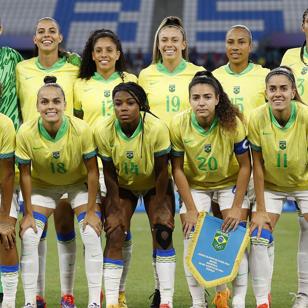 Lei da Copa do Mundo Feminina de 2027 estabelece férias escolares de 30 dias e prêmio a pioneiras
