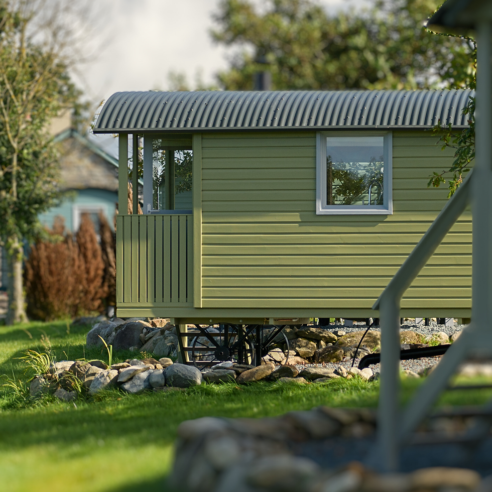 Marared - exterior of luxury shepherd hut | glamping break | adults only | North Wales glamping