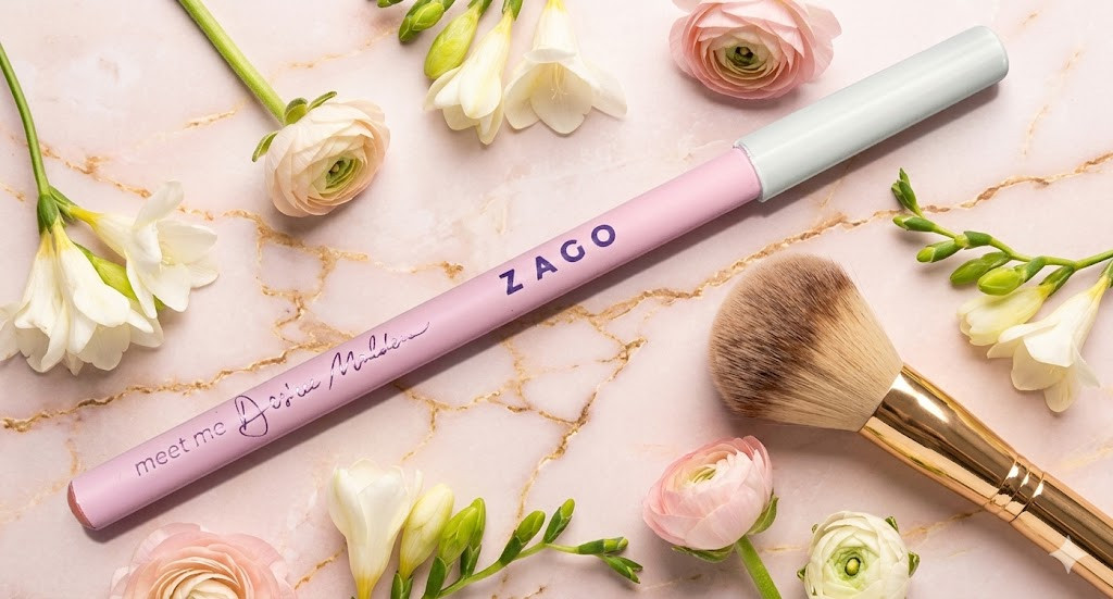 Set rossetto e matita per labbra