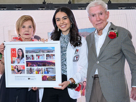 $500,000 Scholarship Fund for Foster School of Medicine Students