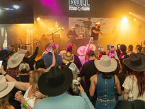 Get Exclusive Access To Country Music Celebrities