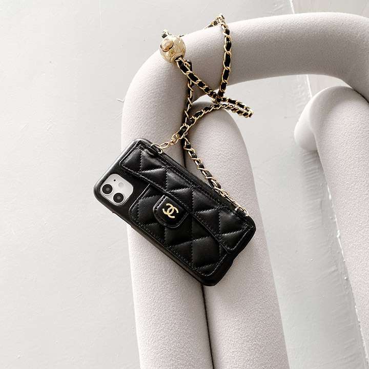 chanelアイフォーン13/13 pro携帯ケースカード収納 背面