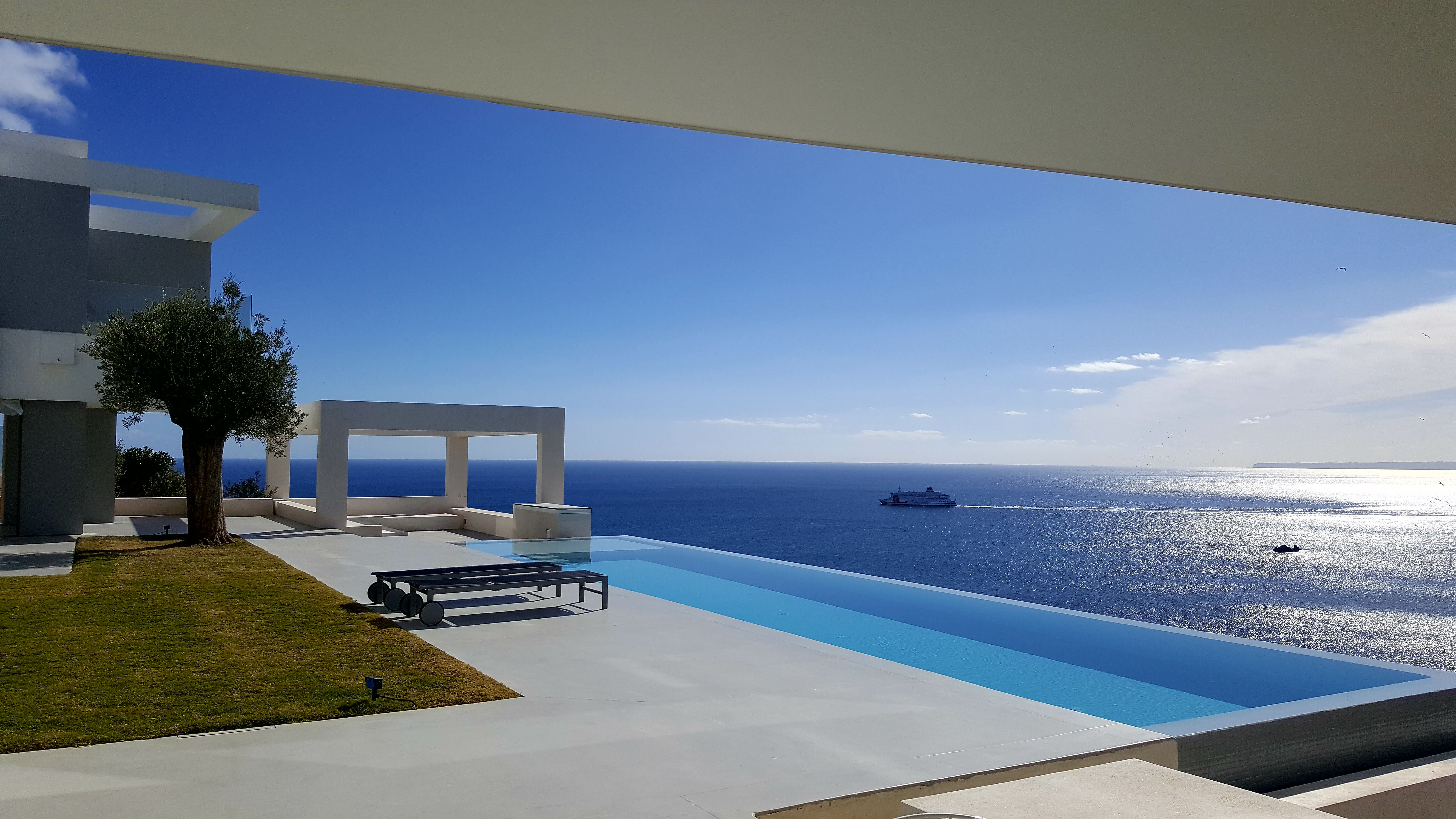 Villa Celestine, Roca Lisa