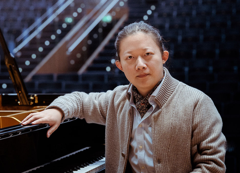 Antonio Chen Guang, 30 (China)