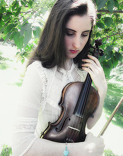 Marielle Gauthier, violinist, violin, portrait photography, musician