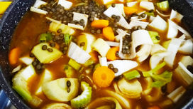 מתכון  עדשים שחורות עם ירקות: