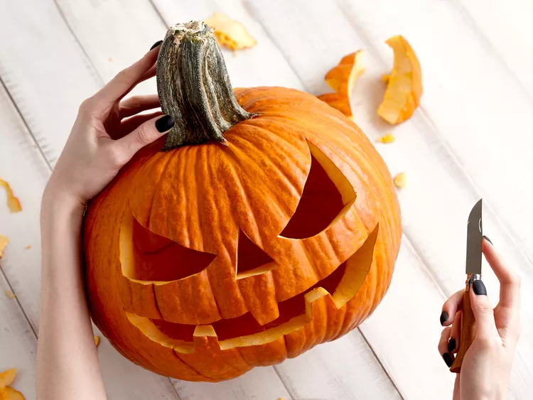 Pumpkin Carving at Vibe Cellars