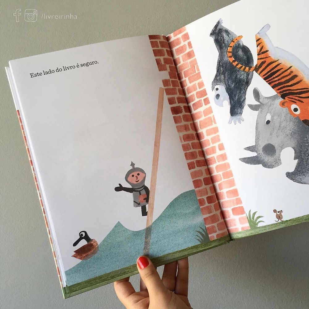 O Muro no Meio do Livro