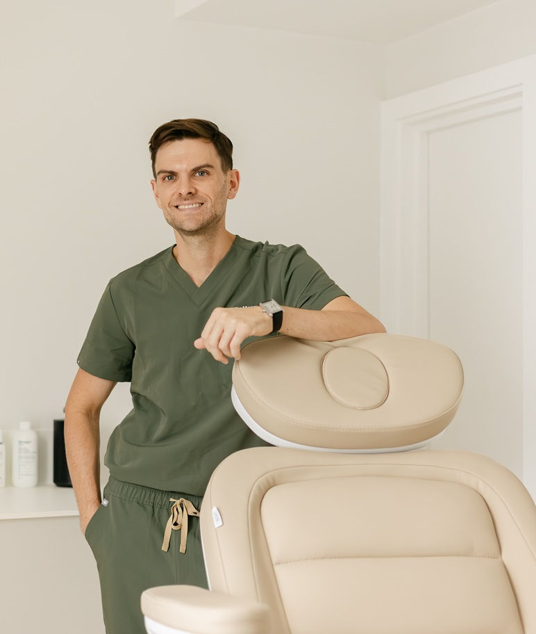 dr mark aesthetics home 2.jpg