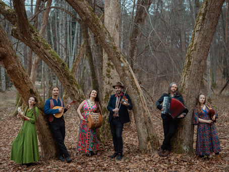 Black Rooster Kapelye Goes to Wales