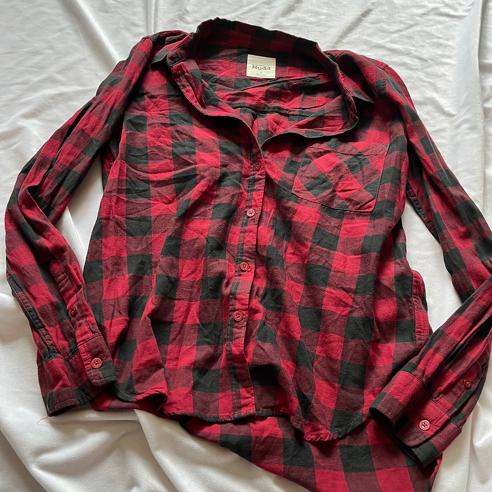 Thumbnail: Mudd Red & Black Plaid Button-Up Shirt – Size M