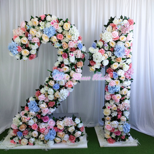 21 Floral Sign with Flower backdrop | Chloe Flower Walls