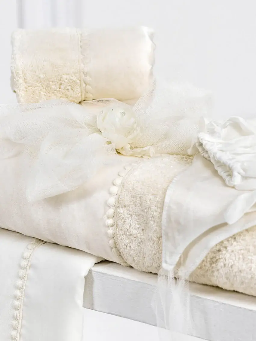 Thumbnail: Lale Set Baptism Towels-Chrisoms (Girl)