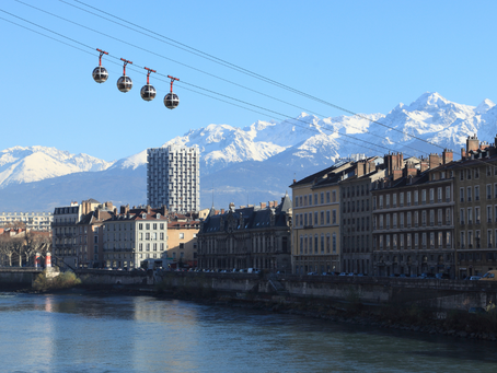 🏔 Aujourd'hui j'ai envie de vous parler de ma ville : Grenoble ! 🏔