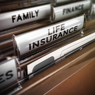 Weighing who gets your life insurance - your spouse or a trust?