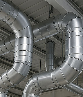 ChatGPT Image 9 de abr_edited.jpg