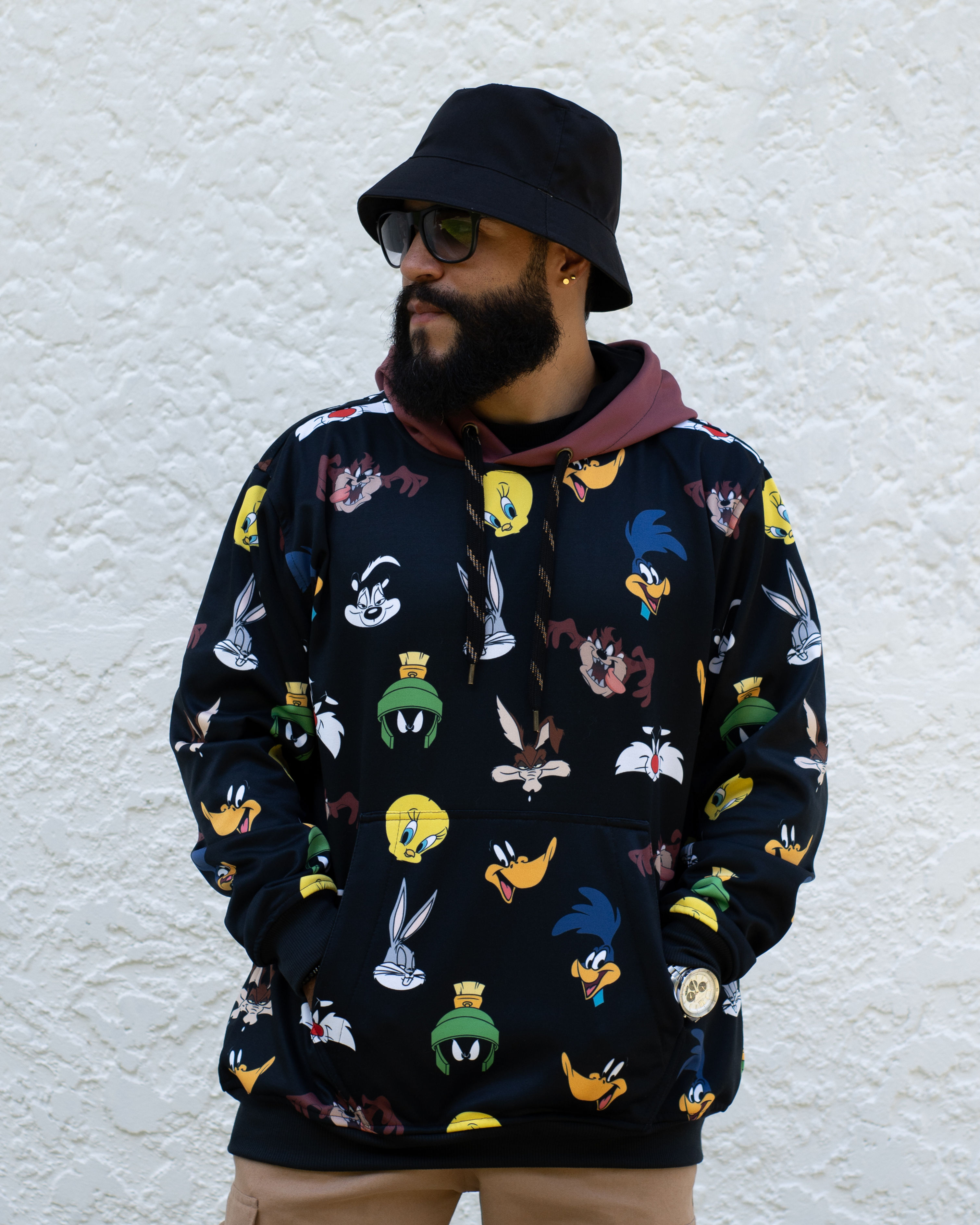 Chompa Premium Looney Emoji Black