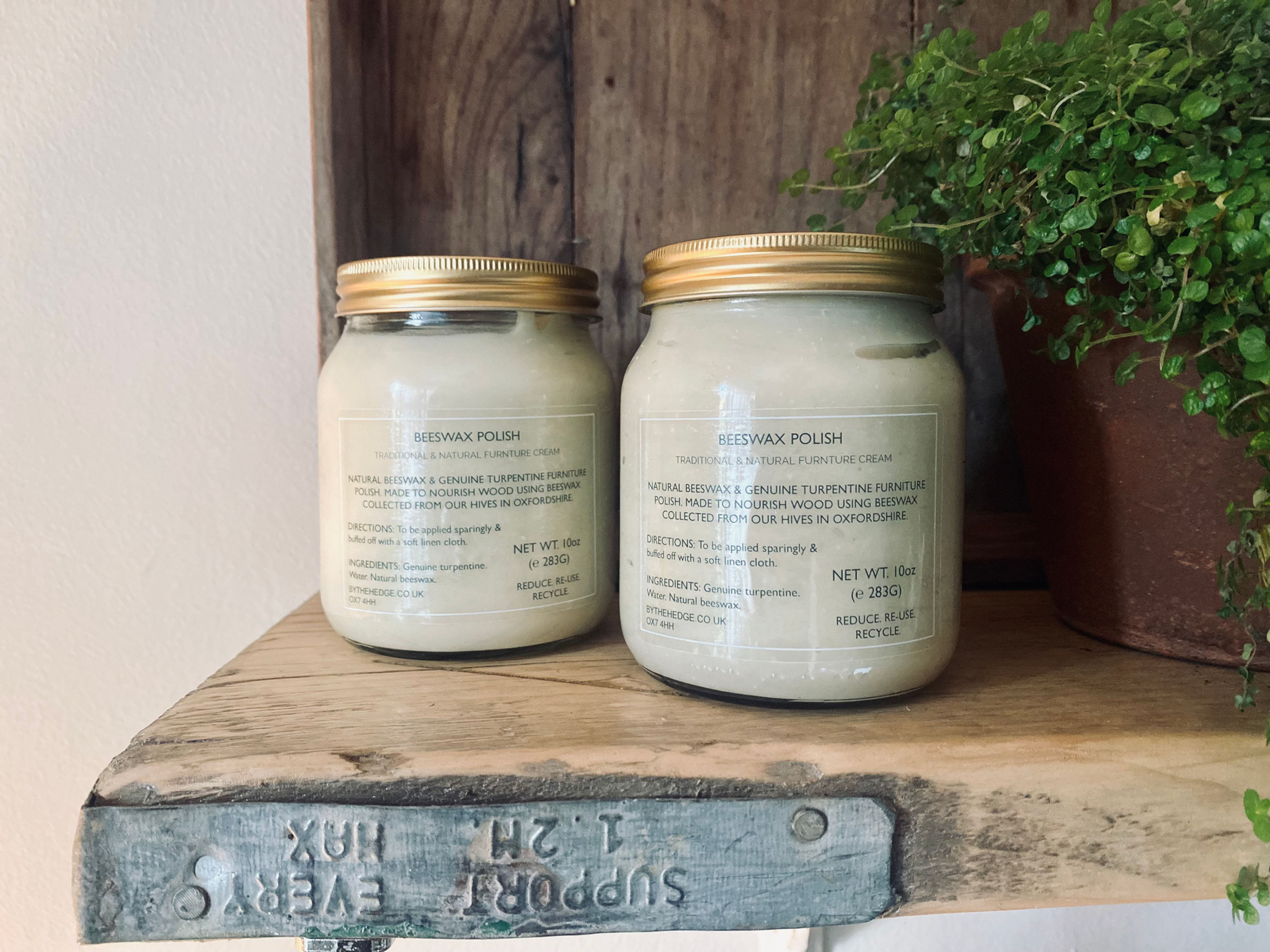 BEESWAX \\ FURNITURE POLISH