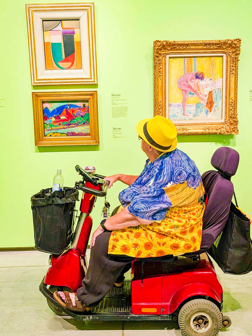 If you are like me, the urge to frame viewers and artwork is an irrepressible visual exercise.
