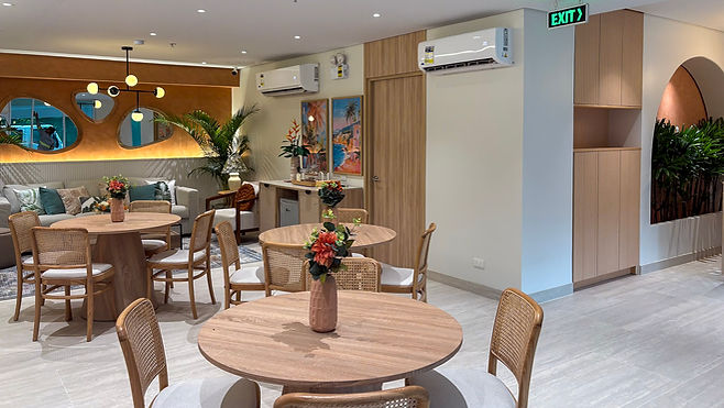 palm-beach-west-sales-office-presentation-space.jpg