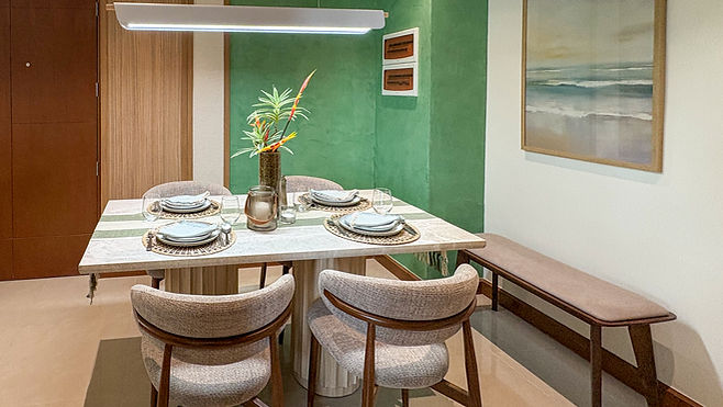 palm-beach-west-dining-area.jpg