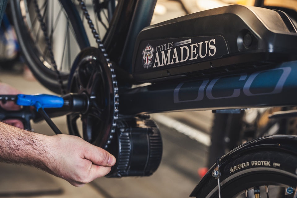 gros plan sur un vélo électrique