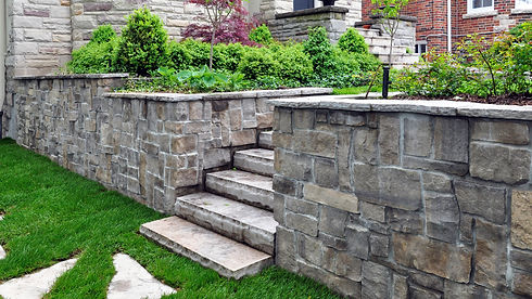 concrete retaining wall