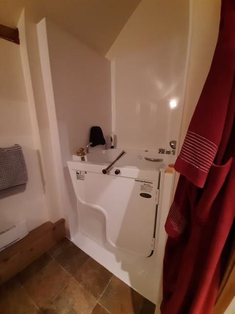 new walk-in bathtub installation
