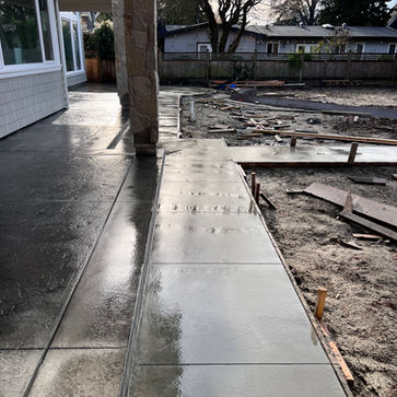 stamped concrete walkway
