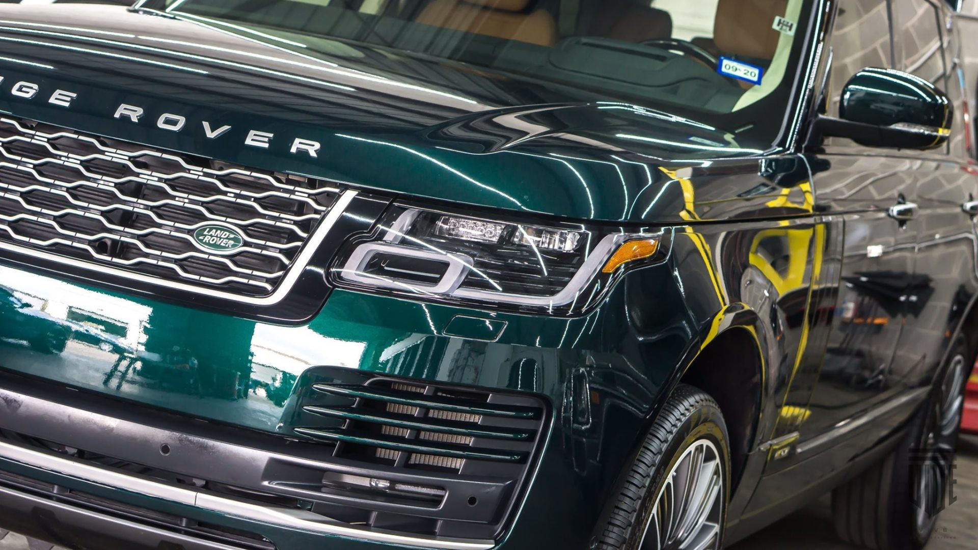 Blue Ford Bronco receiving a Basic Detail 'In & Out' service by Cart to Cars Mobile Detailing, serving Leesburg, Wildwood (32163 & 34785), Lady Lake, and The Villages, FL, including Whitney Villas, Leyton Villas, and Villas of Greenwood. Enjoy a refreshed interior and spotless exterior with our efficient and professional detailing services. Book today for top-tier care!