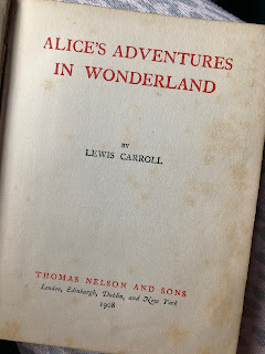 Book Review: Alice in Wonderland by Lewis Carrol