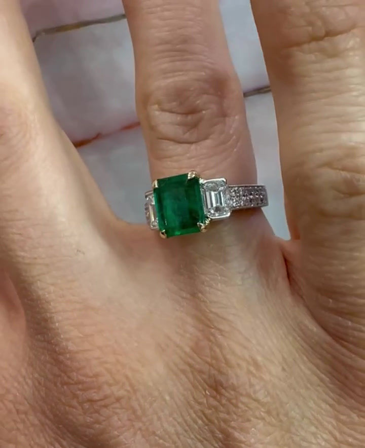 Thumbnail: Three Stone Emerald Ring