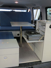 Sitzecke im Campervan Opel Combo LR, Mercedes Citan LR, Renault Kangoo LR
