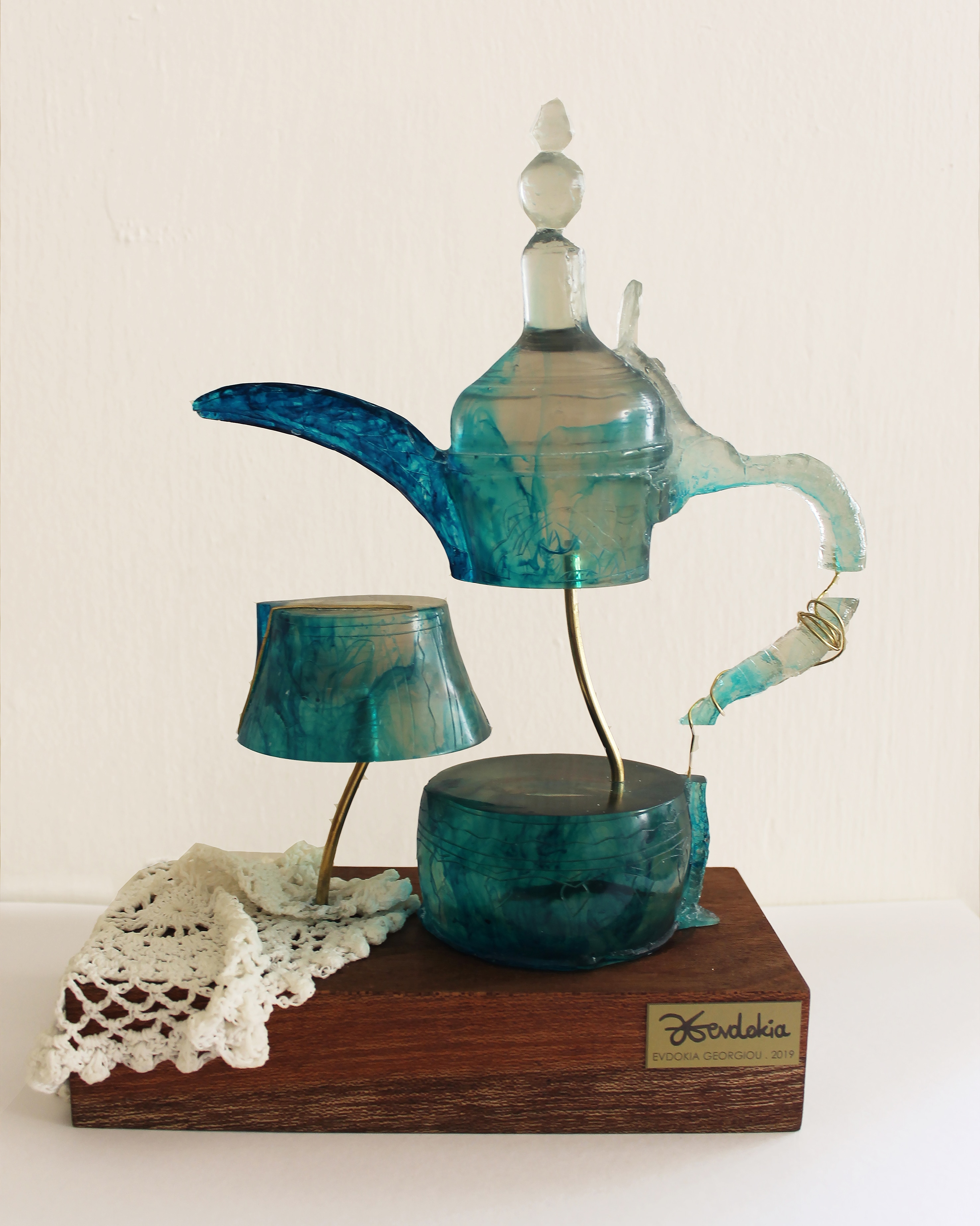 Kanata - resin sculpture