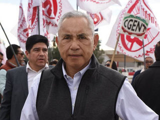 Humo Blanco en el PRI, Enrique Acosta para Gobernador.