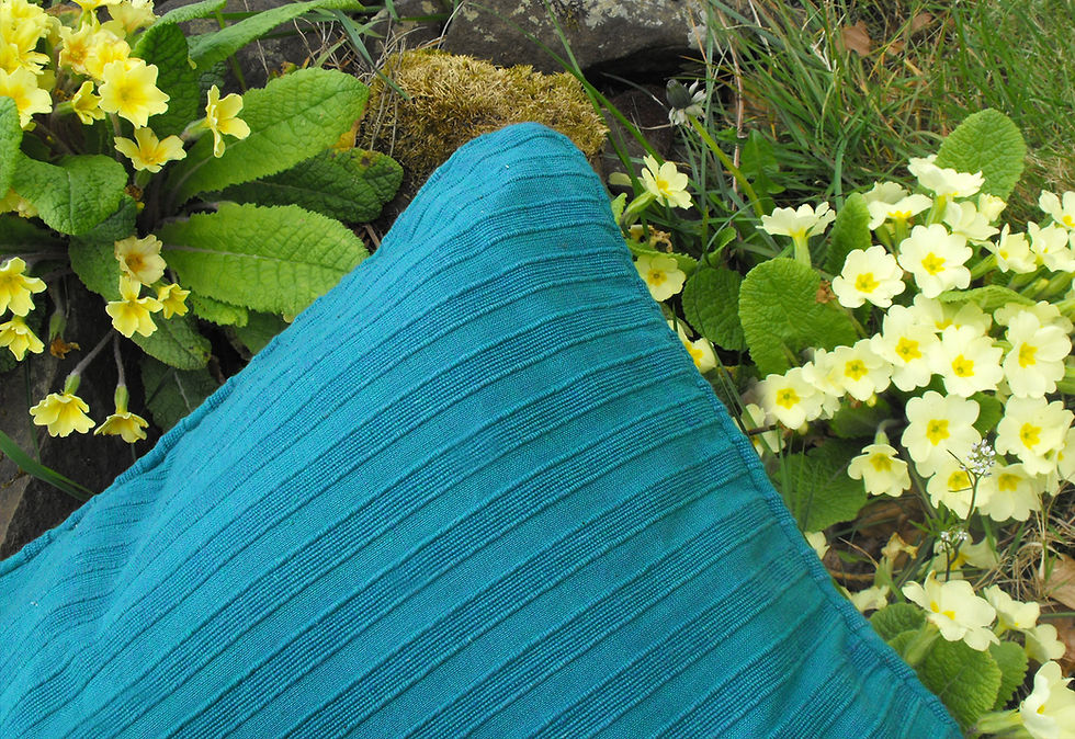 Thumbnail: Cushions - Large size, Stripes & Slubs